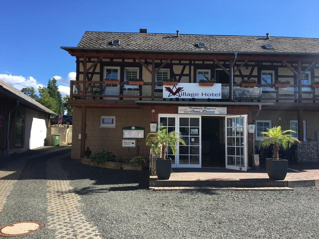 Village Hotel Lautzenhausen Buitenkant foto